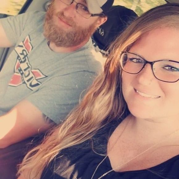 Meet your Posher, Courtney - Picture 1 of 1